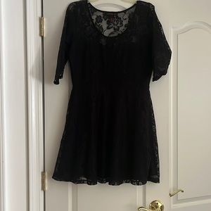 Lace black dress with half sleeves